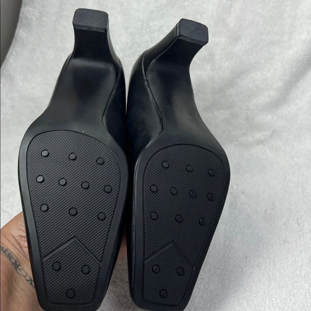 Life Stride Black Square Toe Heels- sticker removed from interior shoe - Picture 6 of 6